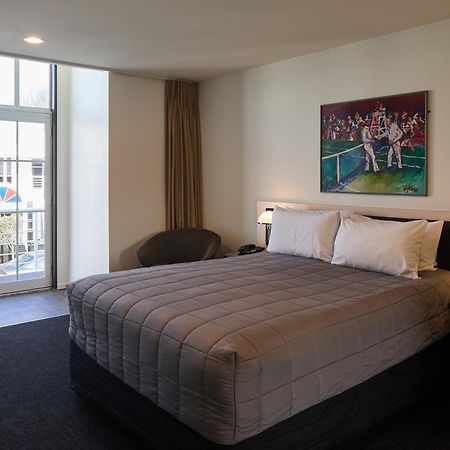 Pavilions Hotel Christchurch Bagian luar foto