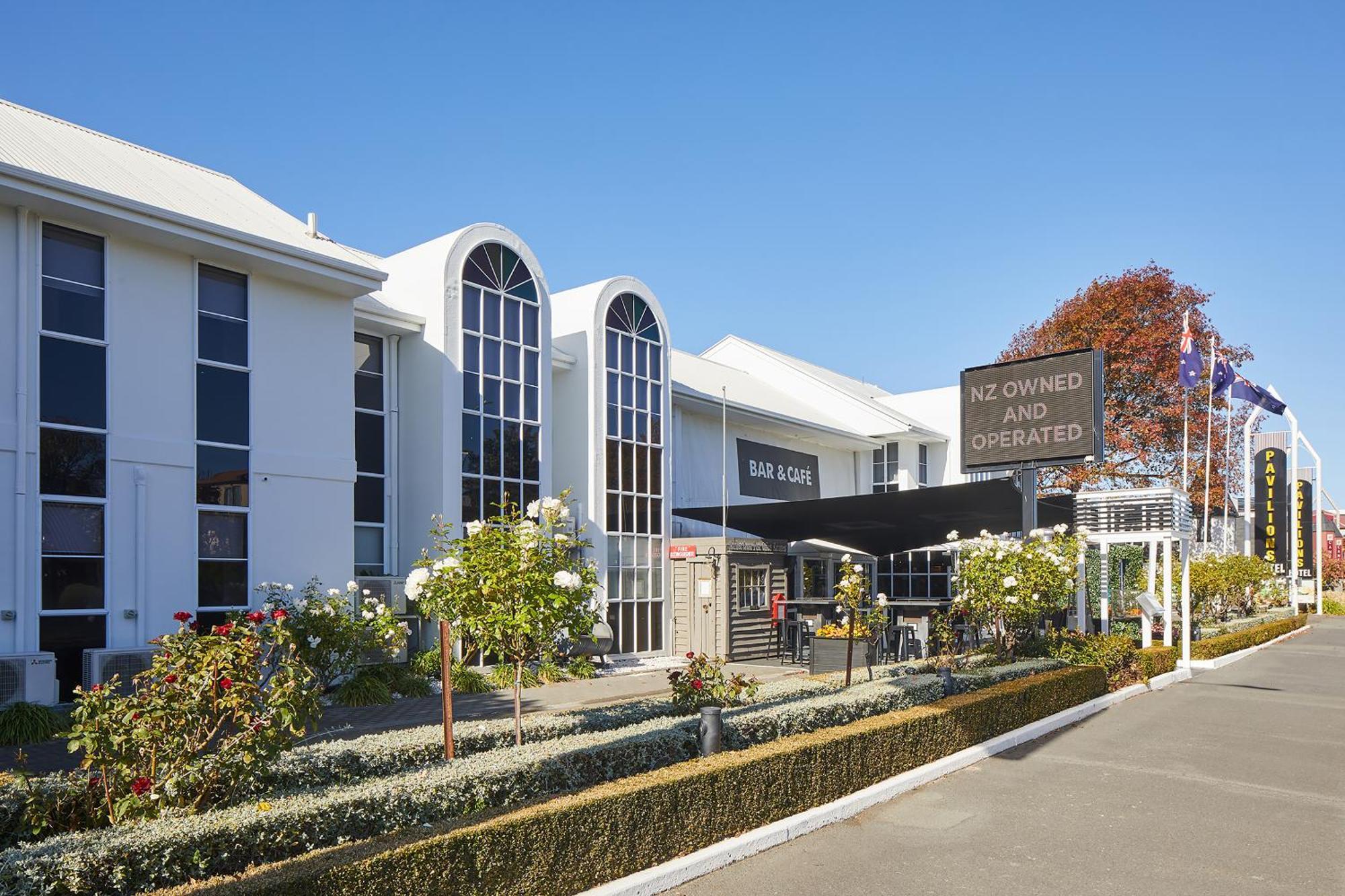 Pavilions Hotel Christchurch Bagian luar foto